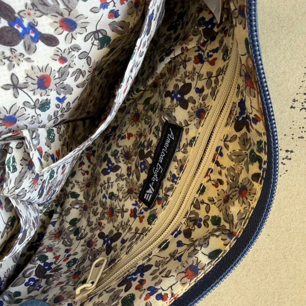 Y2K American Eagle Crossbody Bag Floral inside print